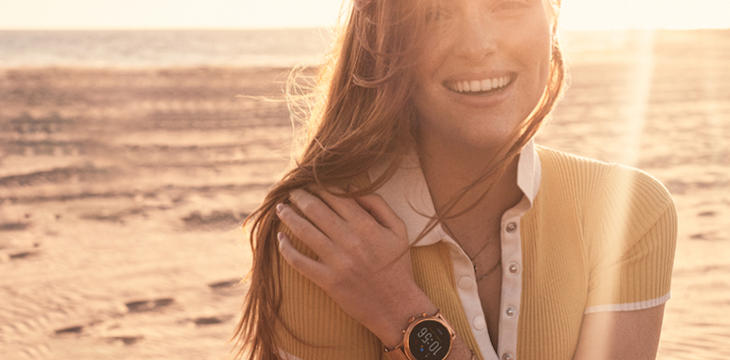 Smartwatch - alternatywa zegarka damskiego.