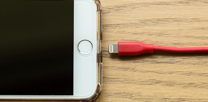 10 skutecznych sposobów na przedłużenie żywotności baterii w iPhone.