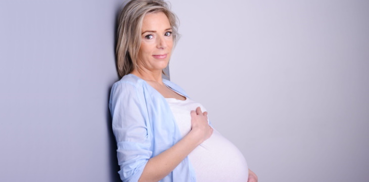 Ciąża w dojrzałym wieku - jakie badania wykonać i na co uważać?