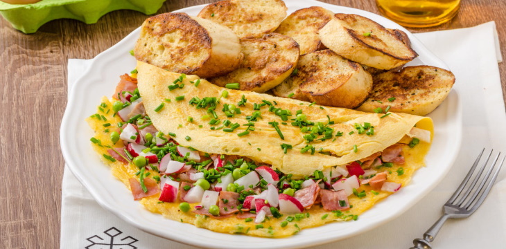 Kilka inspiracji na talerzu - omlet z warzywami.