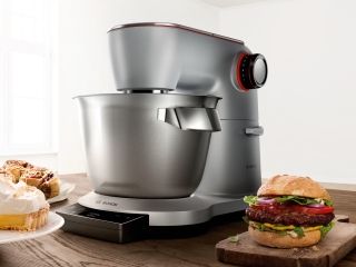 Robot kuchenny OptiMUM marki Bosch - pomocnik w kuchni.