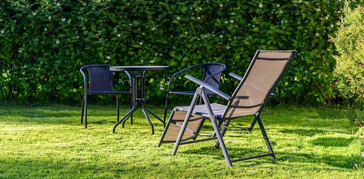 Kiedy metalowe krzesła ogrodowe będą idealnym rozwiązaniem?