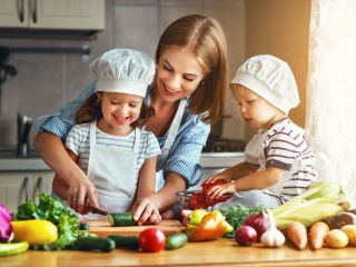 3 nawyki żywieniowe, które warto wprowadzić do diety Twojego dziecka.