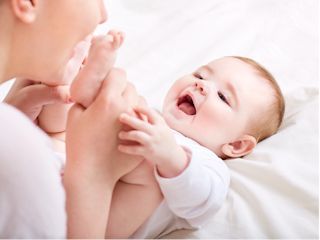 Pierwsza kąpiel niemowlaka - jak to zrobić?