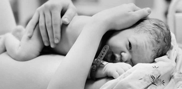 Jak radzić sobie z bólem podczas porodu radzi położna Joanna Kucharska, ambasadorka kampanii Położna na Medal