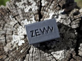 Nowa formuła Mydła do brody z węglem drzewnym od ZEW for men