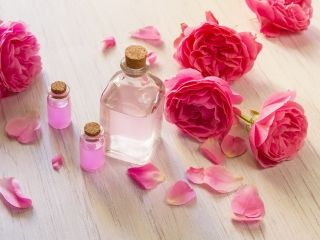  Święto róży w Grasse – stolicy światowego perfumiarstwa. 