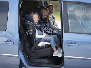 Fotelik samochodowy dla dziecka powyżej 4 roku życia - wybieramy najlepszy.