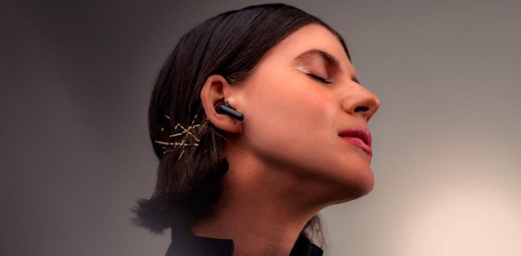 Słuchawki zaprojektowane we współpracy z Bose.