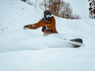 Wyprzedaż butów snowboardowych w SnowShop.pl!