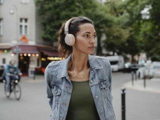Nowe słuchawki Bluetooth z funkcją współdzielenia muzyki.