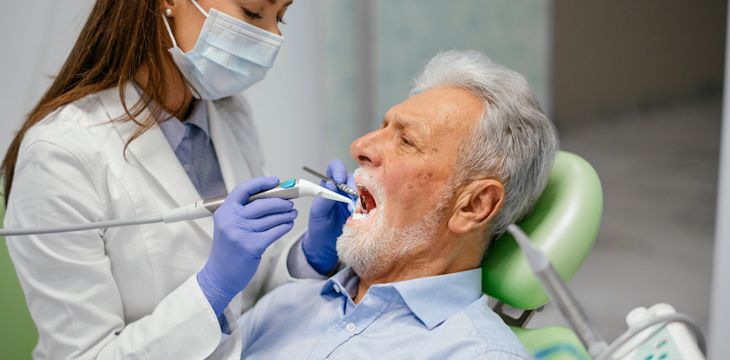 Problemy stomatologiczne seniorów.