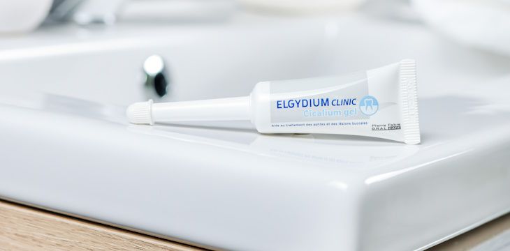 Pielęgnacja jamy ustnej z produktami Elgydium.