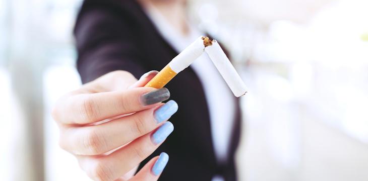 Co się dzieje po godzinie od ostatniego papierosa? Pozytywne zmiany po rzuceniu palenia.