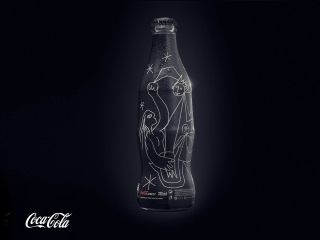 Limitowana edycja butelki Coca-Cola autorstwa Karola Radziszewskiego.