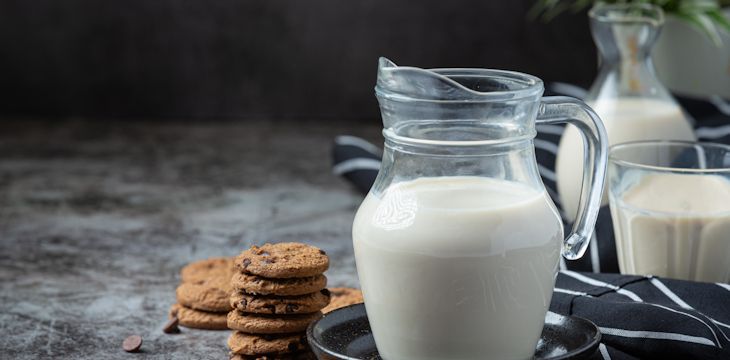 Czy warto wprowadzić do diety mleko migdałowe?