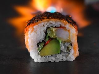 Nowe trendy w przygotowywaniu i jedzeniu sushi.