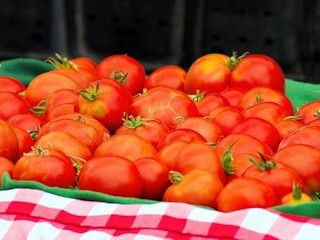 Przepis na pastę z suszonych pomidorów.