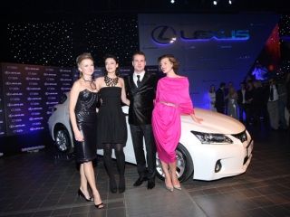 18 marca br. w Warszawie podczas gali Lexus Fashion Night 6 marka Lexus zaprezentowała pierwszy i jedyny samochodów z napędem hybrydowym w segmencie C-Premium. Lexus CT 200h wykracza poza konwencjonal